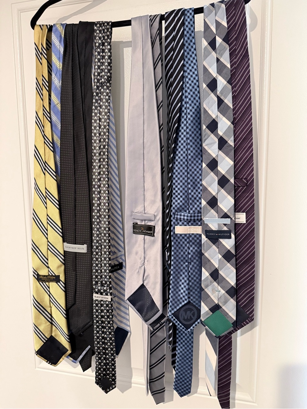 Lot of 10 Men’s Silk Neck Ties – Michael Kors, Tommy Hilfiger, Nautica & More
